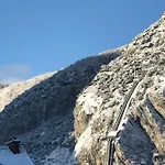 아파트 A Sur Ariege Le Sabart